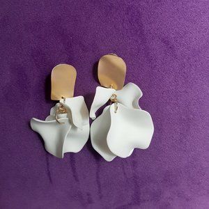 Francesca's White and Gold Earrings